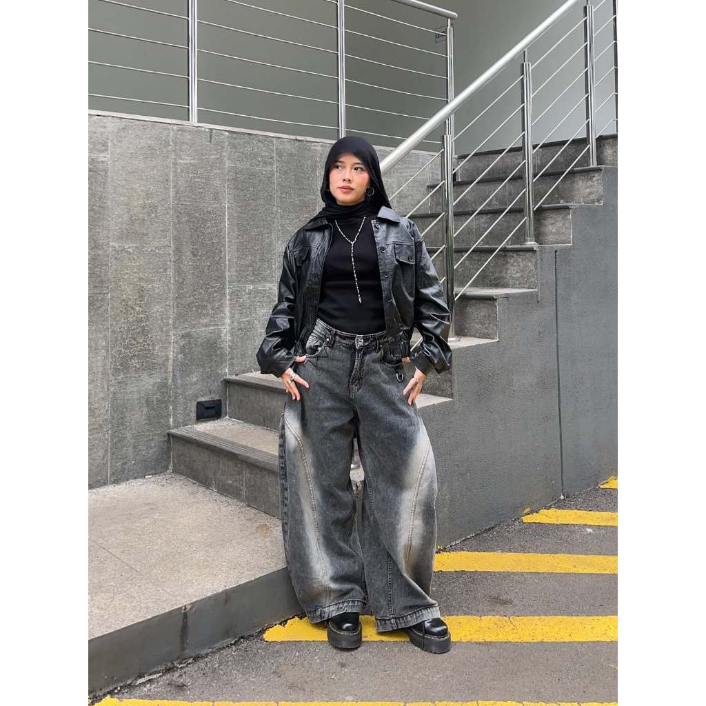 A1 Low Waist Wide Barrel Ladies Jeans - Grain Dual Stone